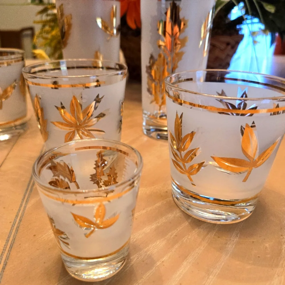 Vintage Gold Leaf 3-2-3-3 Bar Glasses, 3 Pilsner, 2 Tumbler, 3 Highball, 3 Shot